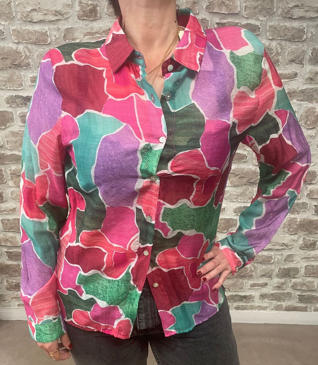 CHEMISE