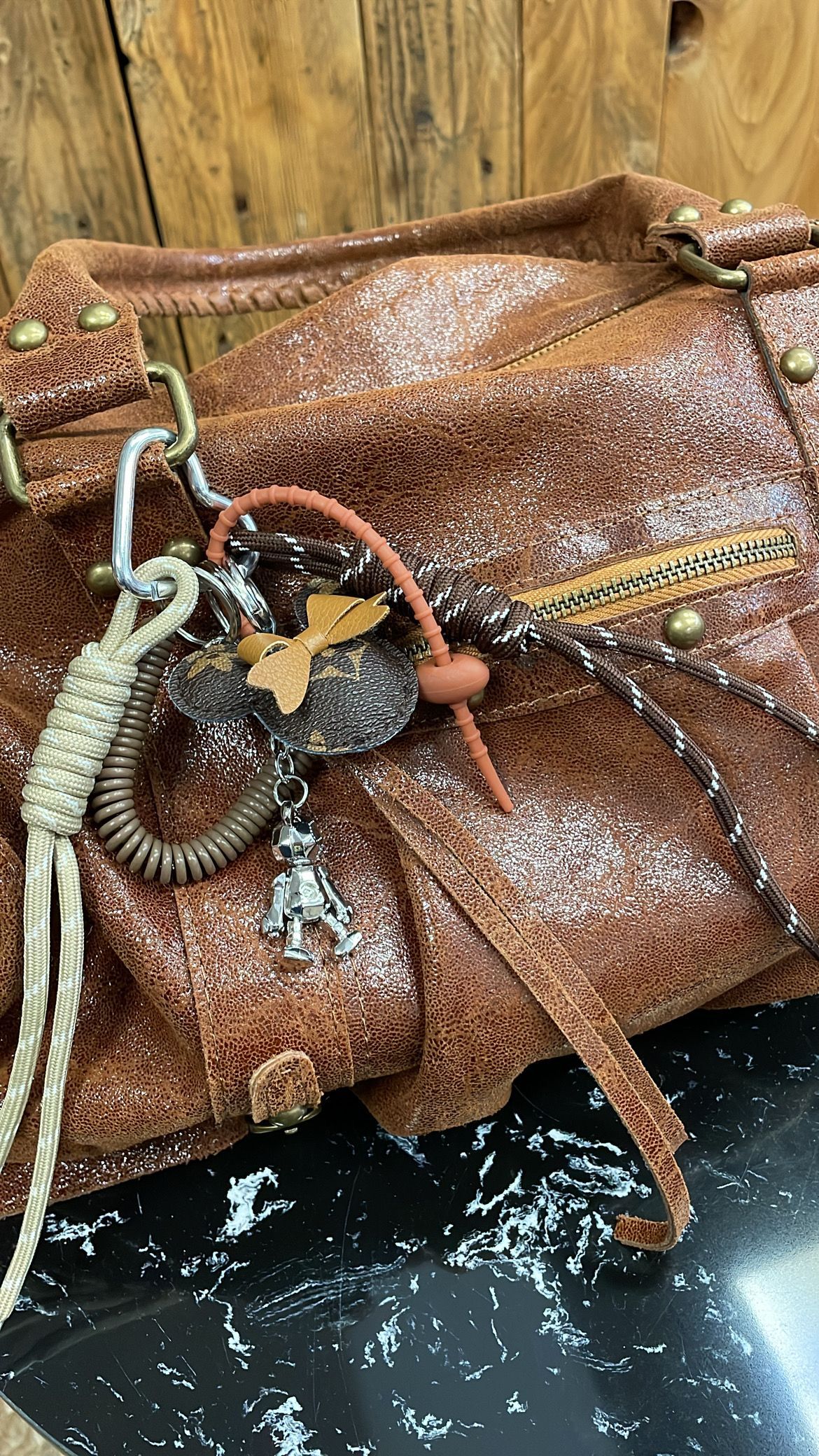 Charm's